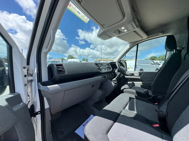 Volkswagen Crafter MWB L2H2 [SOLD CR] High Roof Startline Cr30 Air Con Sensors Euro 6 12