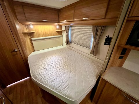 Lunar Clubman SE 32