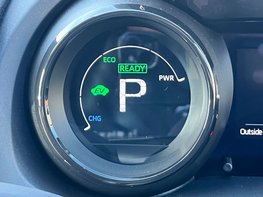 Toyota Yaris 1.5 Yaris Dynamic HEV CVT 5dr 22