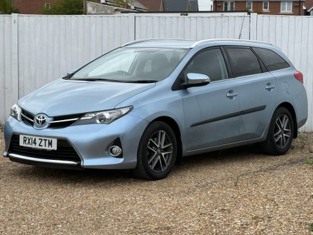 Toyota Auris AUTOMATIC ESTATE ICON PLUS
