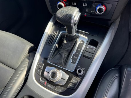 Audi Q5 TDI QUATTRO S LINE PLUS 32