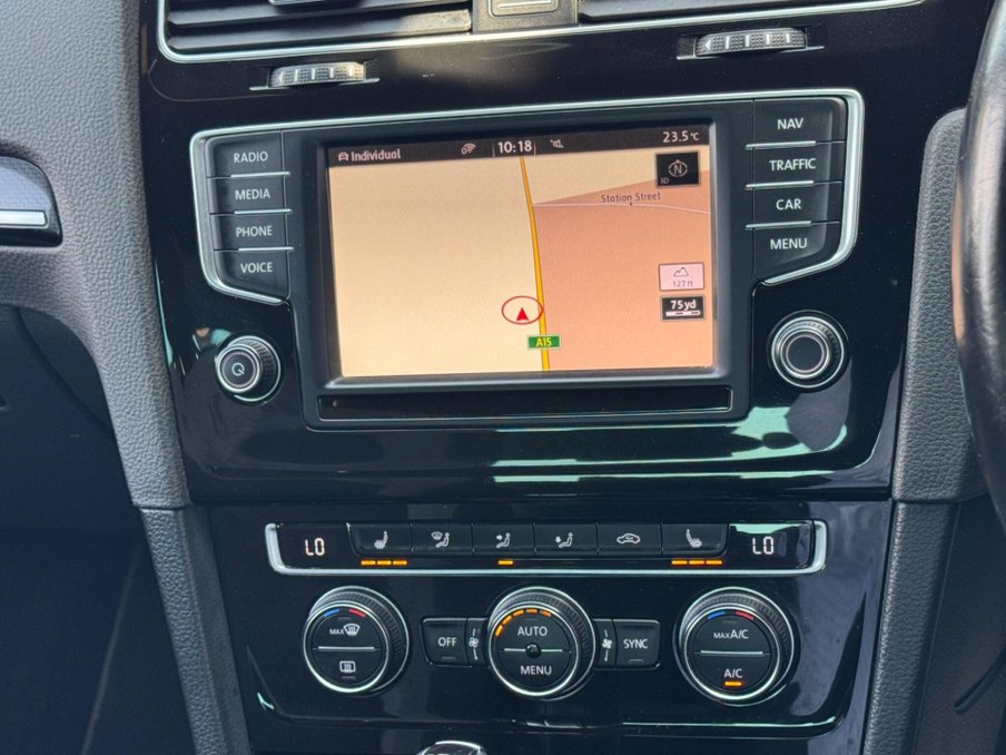 2016 Volkswagen Golf — image 18