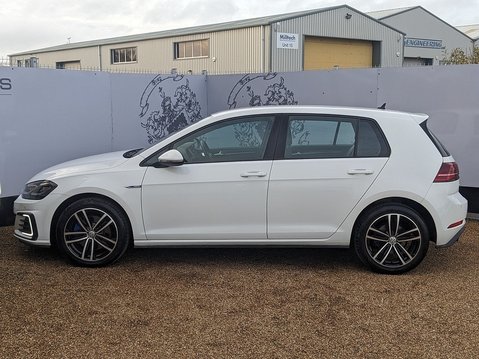 Volkswagen Golf GTE DSG 4