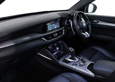 Alfa Romeo Stelvio 2.0 Stelvio Sprint TB AWD Auto 4WD 5dr 38