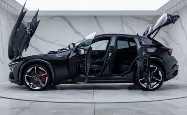 Ferrari Purosangue 6