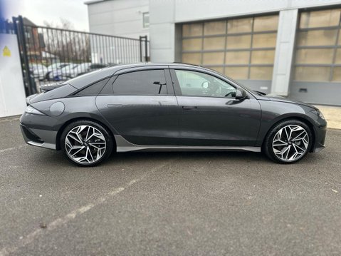 Hyundai IONIQ 6 77.4kWh Ultimate Saloon 4dr Electric Auto AWD (325 ps) Alloys 9