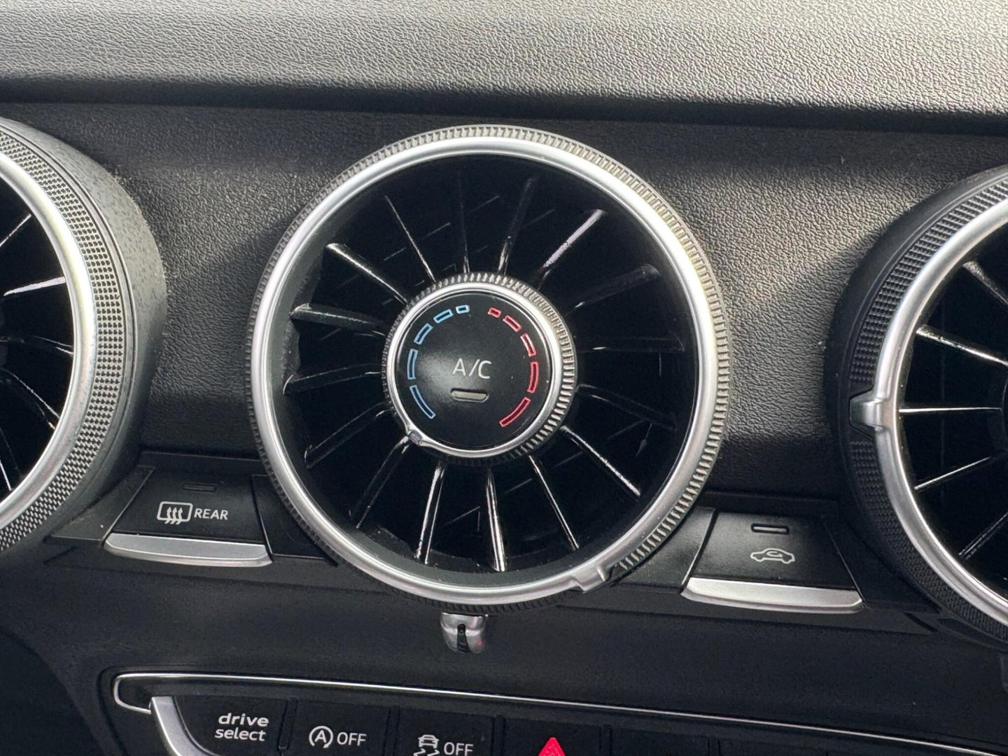 2017 Audi TT — image 25