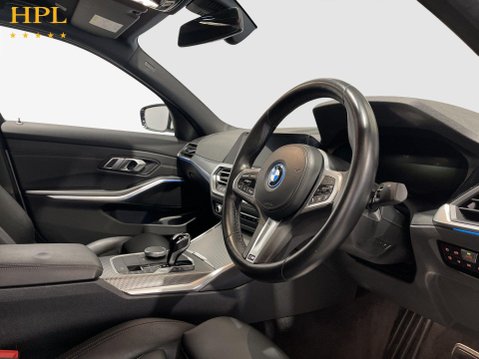 BMW 3 Series 2.0 330e 12kWh M Sport Saloon 4dr Petrol Plug-in Hybrid Auto Euro 6 (s/s) ( 12