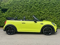 Mini Convertible 1.5 Cooper Sport Convertible 2dr Petrol Manual Euro 6 (s/s) (136 ps) 32