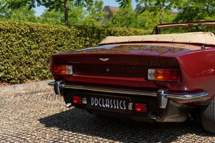 Aston Martin V8 Volante EFi 20