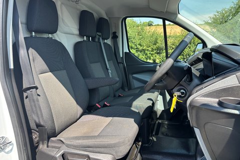 Ford Transit Custom 310 L1 105 ps Base Panel Van - Air Con 4