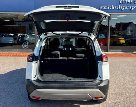 Nissan X-Trail 1.5 X-Trail Acenta Premium MHEV CVT 5dr 69