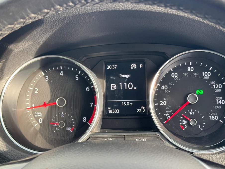 2017 Volkswagen Polo — image 30
