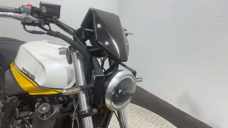 Lexmoto RSS 2024 WATER COOLED 125CC LEARNER BIKE PROJECT SPARES OR REPAIR 12