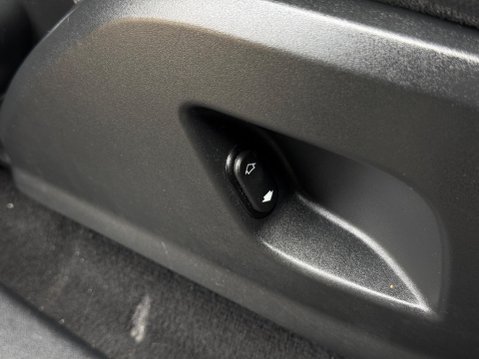 Land Rover Range Rover Evoque 2.2 SD4 Pure Auto 4WD Euro 5 (s/s) 5dr 77