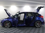 Ford Focus ST-LINE X 6
