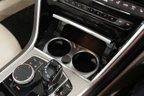 BMW 8 Series 3.0 840i Auto 2dr 22
