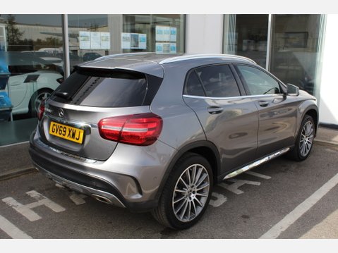 Mercedes-Benz GLA Class GLA 180 AMG LINE EDITION 5