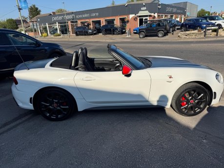 Abarth 124 Spider 1.4 MultiAir Euro 6 2dr 17