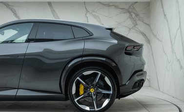 Ferrari Purosangue 45