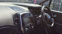 Renault Captur 1.5 dCi ENERGY Iconic SUV 5dr Diesel EDC Euro 6 (s/s) (90 ps) 14