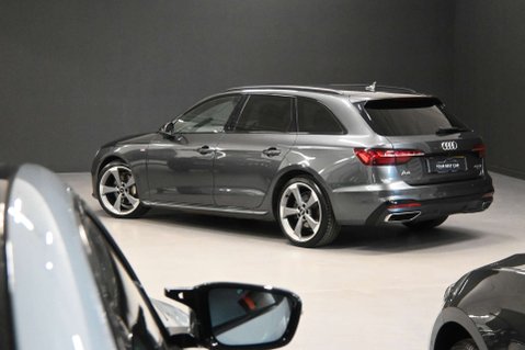 Audi A4 2.0 A4 Black Edition 40 TDI Quattro Semi-Auto 4WD 5dr 45