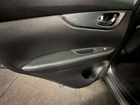 Nissan Qashqai 1.3 Qashqai Tekna DiG-T Semi-Auto 5dr 38