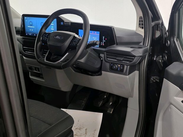 Ford Transit Custom Transit Custom PHEV 320L1 H1 Limited Auto Van 2.5L 227PHEV 18