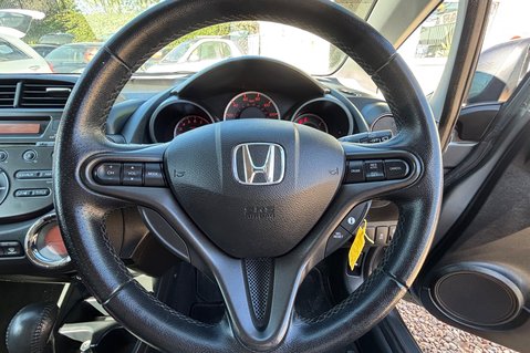 Honda Jazz I-VTEC ES PLUS.. AUTOMATIC.. 8 SERVICES.. LOOK ONLY 33K MILES.. BEST COLOUR 10