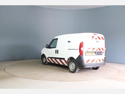 Vauxhall Combo 1.3 CDTi 2000 ecoFLEX 16v FWD L1 H1 (s/s) 3dr 4