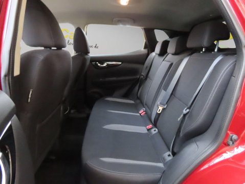 Nissan Qashqai 1.3 DIG-T Acenta Premium DCT Auto Euro 6 (s/s) 5dr 15