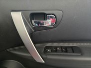 Nissan Qashqai 2.0 dCi Tekna Auto 4WD Euro 5 5dr (AVM) 21