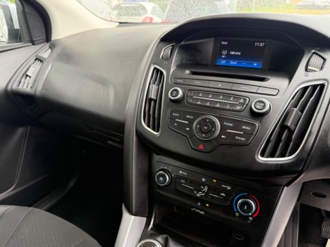 Ford Focus 1.6 TDCi Zetec Euro 5 (s/s) 5dr 35