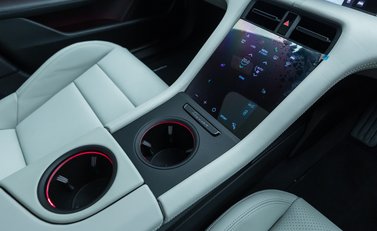 Porsche Taycan 4S SPORT TURISMO 25