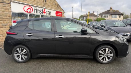 Nissan LEAF ACENTA 6