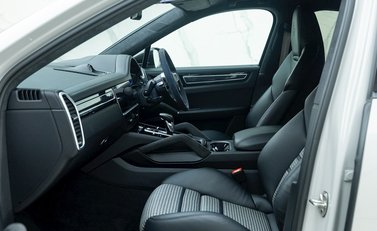 Porsche Cayenne GTS Coupé 14