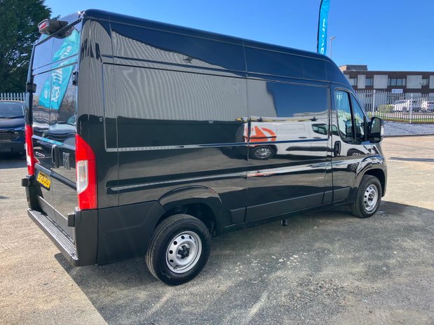 Fiat Ducato 35 L2H2 Standard Panel Van 140ps 6