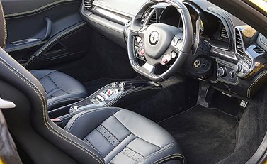 Ferrari 458 Spider 16