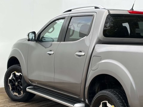 Nissan Navara 2.3 Navara Tekna dCi 4WD 5dr 46