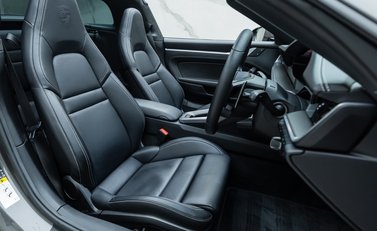 Porsche 911 Targa 4S (992) 18
