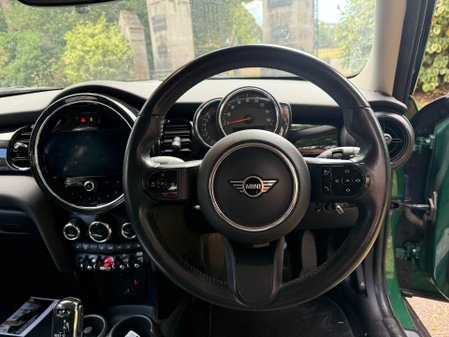 Mini Hatch COOPER CLASSIC 24