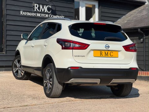 Nissan Qashqai 1.3 DIG-T N-Connecta SUV 5dr Petrol Manual Euro 6 (s/s) (160 ps) 2