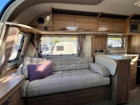 Bailey Unicorn Barcelona  17