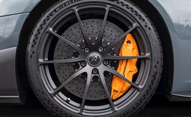 McLaren 675LT 12