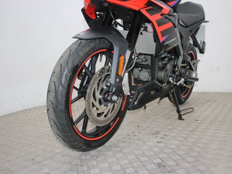 Aprilia Tuono 125 TUONO 125 18