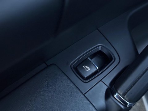 Porsche Cayenne 3.0 TD V6 Tiptronic 4WD Euro 5 (s/s) 5dr 39