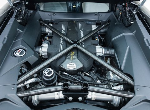 Lamborghini Aventador S LP 740-4 41