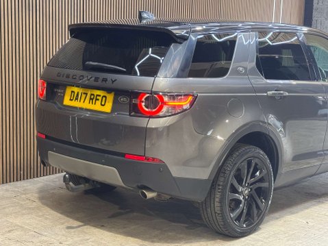 Land Rover Discovery Sport 2.0 Discovery Sport Black HSE TD4 Auto 4WD 5dr 18