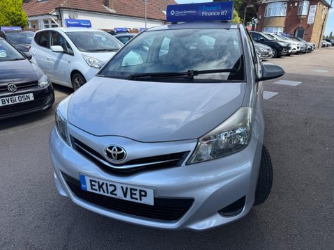 Toyota Yaris 1.33 Dual VVT-i TR Euro 5 5dr 3