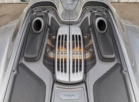 Porsche 918 Spyder 35